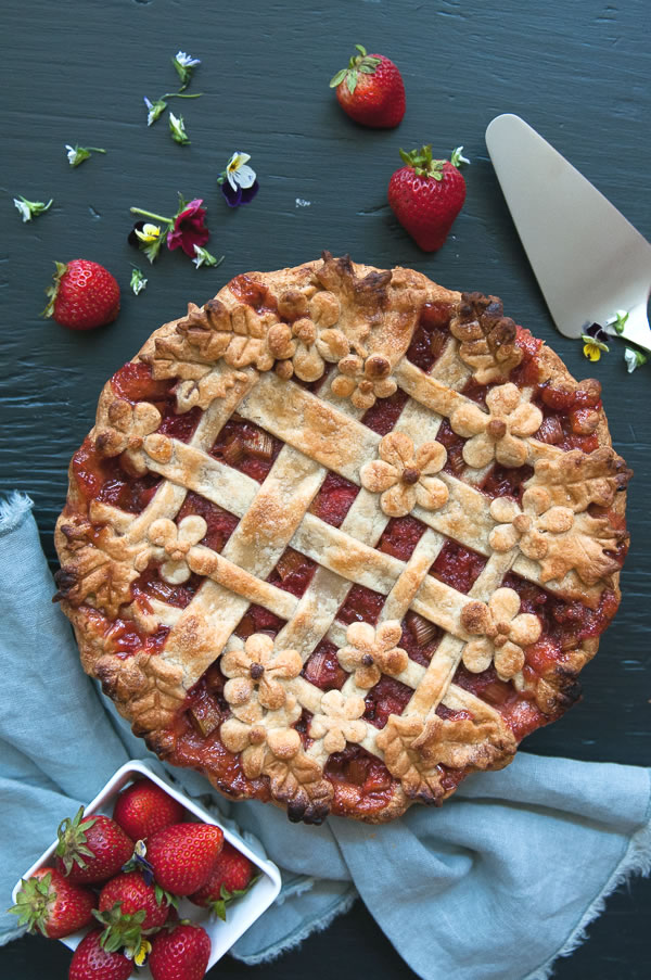 Buggin’ – Strawberry Rhubarb Pie